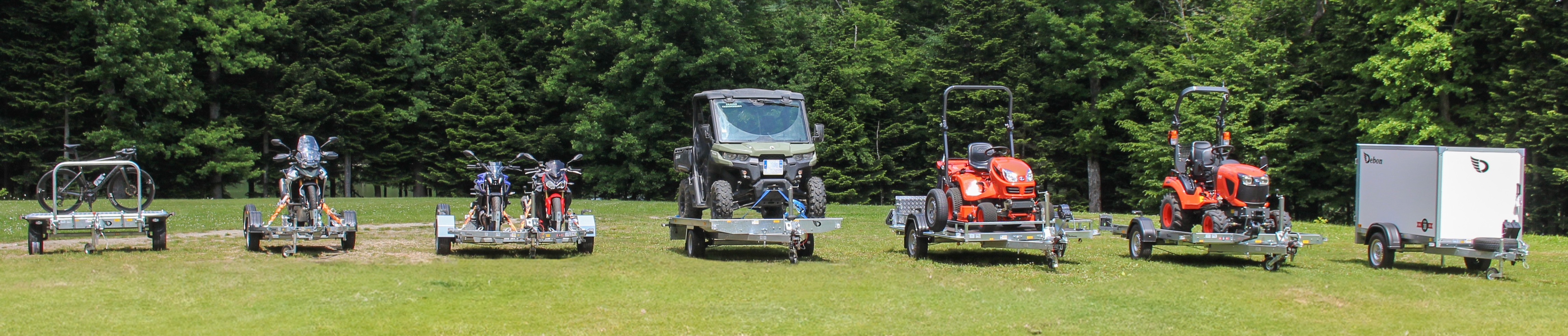 Přívěsné vozíky Debon